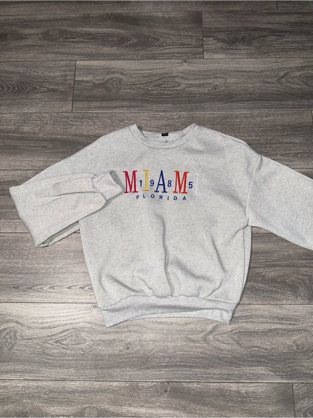 Gray 'Miami Florida' Crewneck Sweatshirt - Casual Men's Sweater